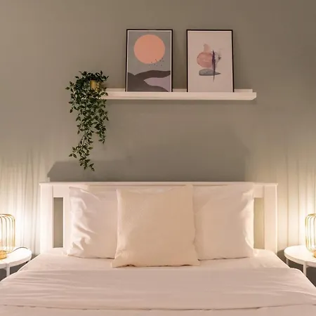 Superb Fully-equipped Studio Near Grand Place Apartment *